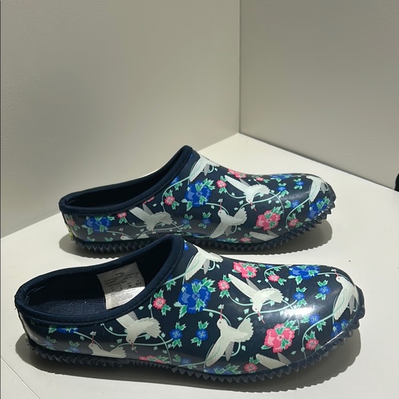 Western Chief Blue and Pink Winter & Rain Boots Floral Design - Picture 4 of 5